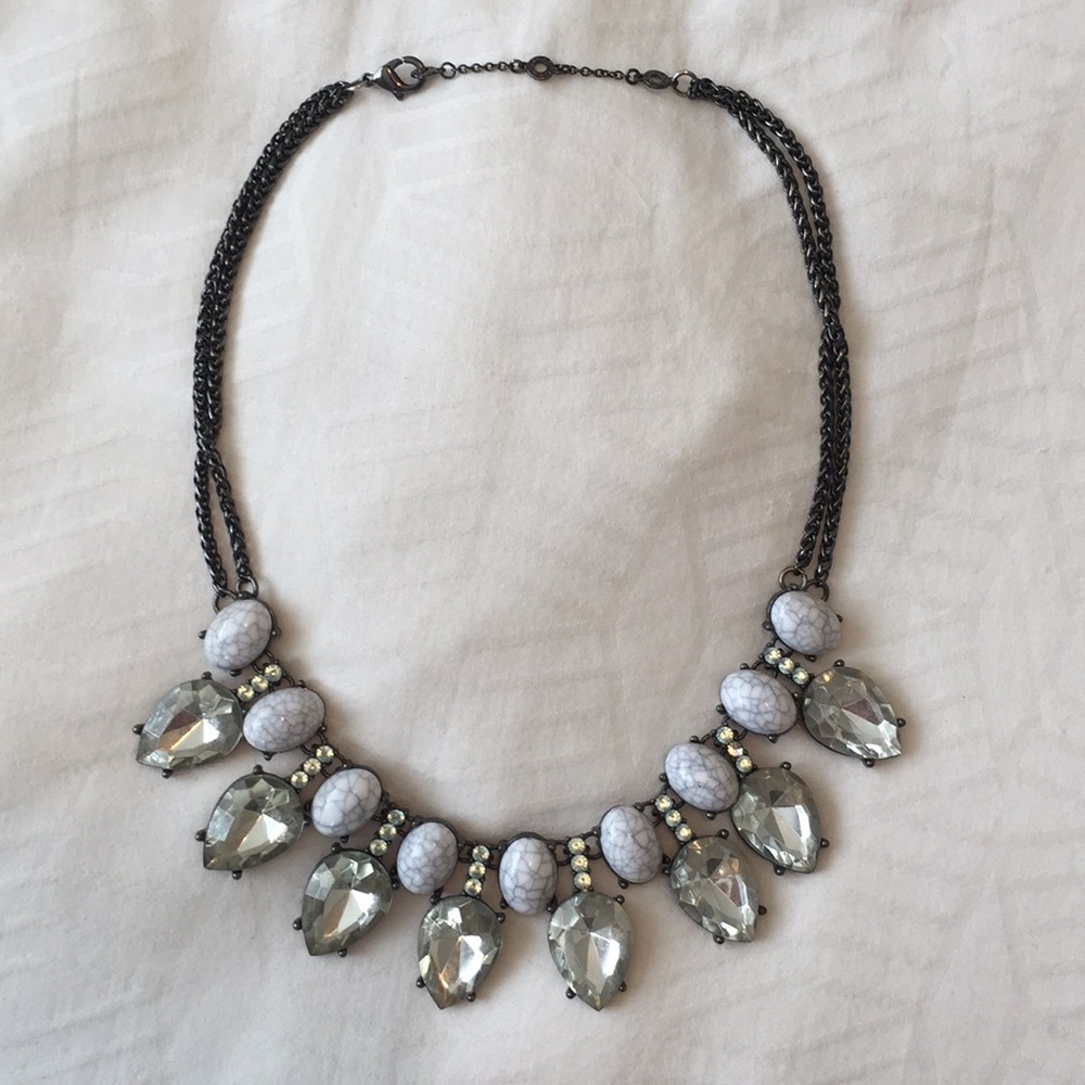 BaubleBar Teardrop Necklace. Blue/Hematite. EUC